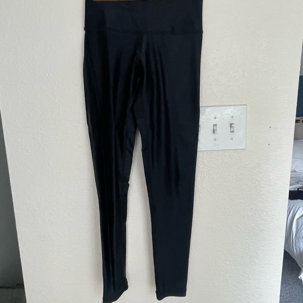 DYI Black High-Waisted Leggings CS